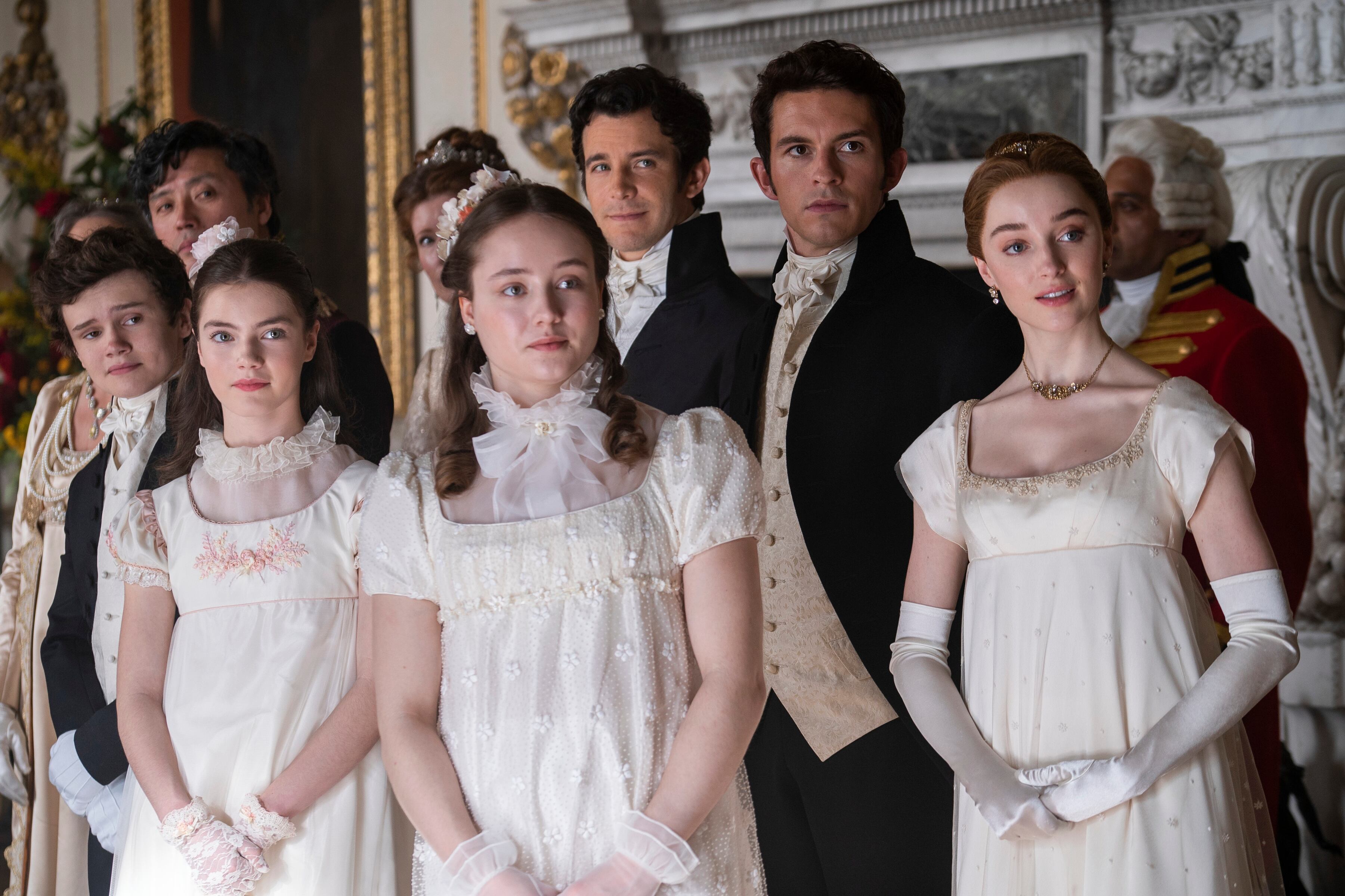 Bridgerton. (L to R) Will Tilston as Gregory Bridgerton, Florence Emilia Hunt as Hyacinth Bridgerton, Ruby Stokes as Francesca Bridgerton, Luke Thompson as Benedict Bridgerton, Jonathan Bailey as Anthony Bridgerton, Phoebe Dyvenor as Daphne Basset in episode 201 of Bridgerton. Cr. Liam Daniel/Netflix © 2022