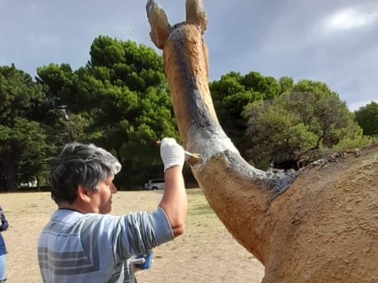 Pehuen Co: restauración de paleoesculturas