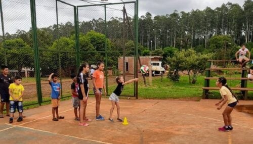 Iniciaron las Escuelas Deportivas de verano en Montecarlo