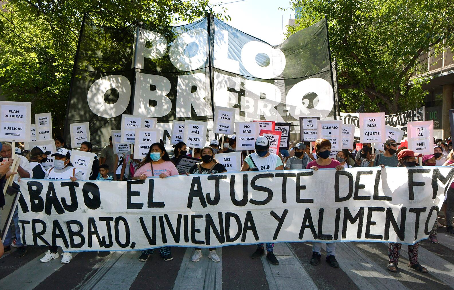 Los organismos sociales y los movimientos de izquierda reclaman por trabajo genuino y mejores salarios y planes sociales.