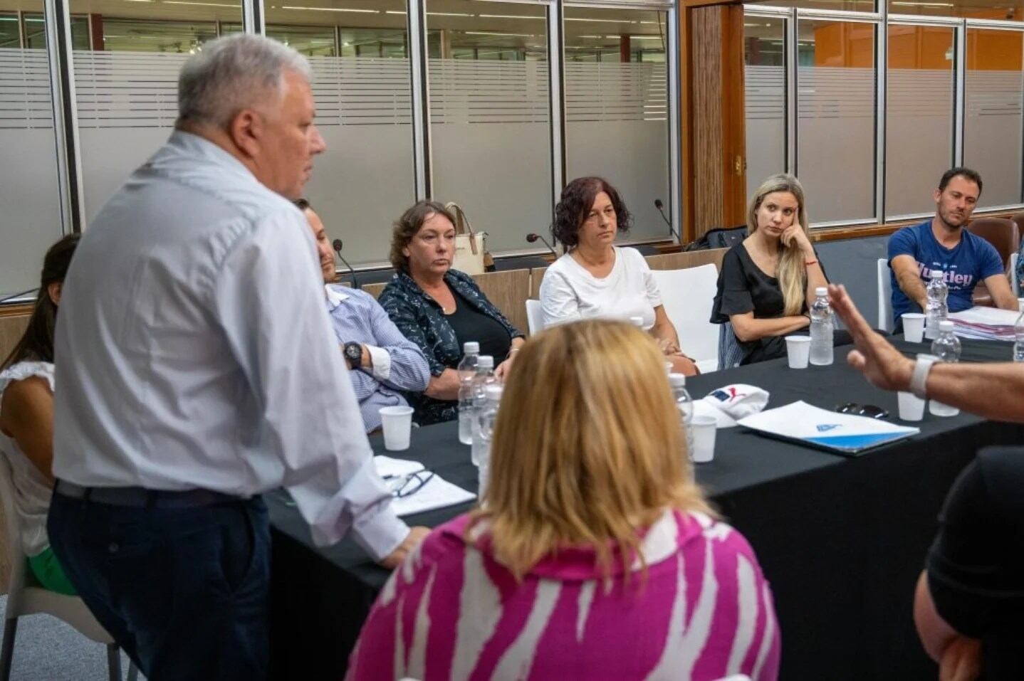 Intendente Benedetti se reunión con representantes de instituciones