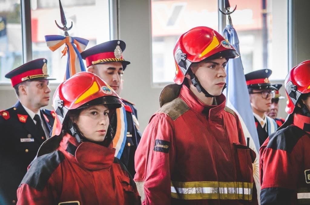 Acto por el Día Nacional del Bombero Voluntario y aniversario del cuartel de Ushuaia