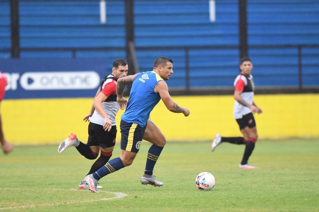 Emiliano Vecchio jugó como titular en Arroyo Seco.