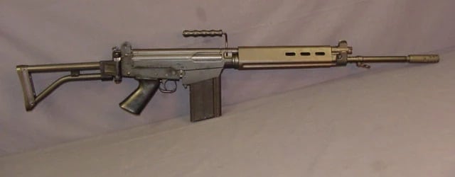 Fusil Fal, el arma que encontraron junto a Pablo Córdoba y con la que se habría disparado (Imagen ilustrativa).