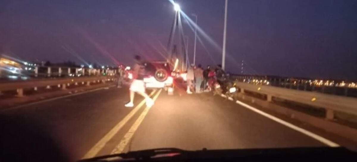 Falleció la mujer que protagonizó un accidente de tránsito sobre el puente internacional Posadas-Encarnación