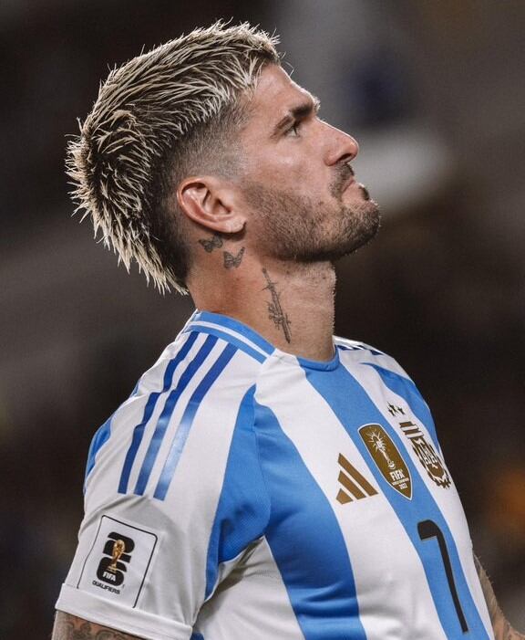 El jugador de la Selección Argentina vivió momentos tiernos con su hija antes del partido.