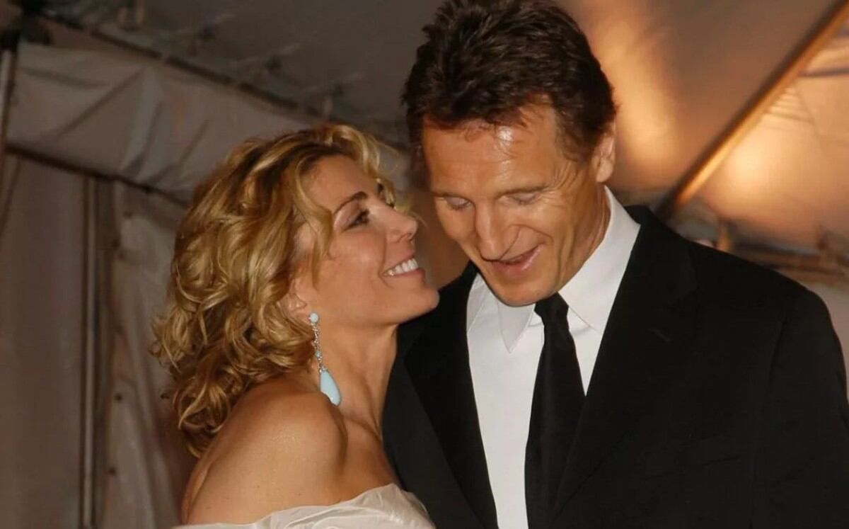 Liam Neeson junto a su esposa Natasha Richardson.