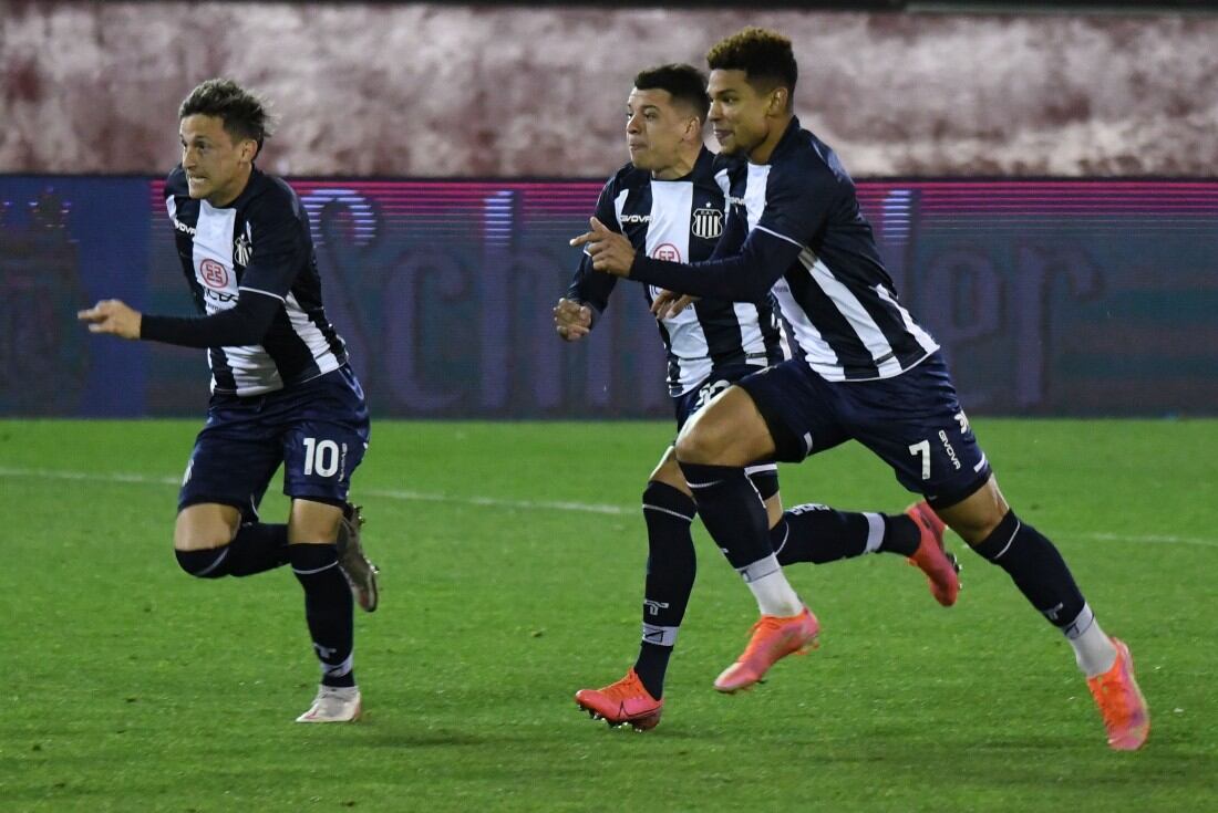 Talleres avanzó a cuartos de la Copa Argentina, tras superar a Estudiantes, pero ahora deberá enfocarse en la Liga Profesional. (Foto: Fotobaires)