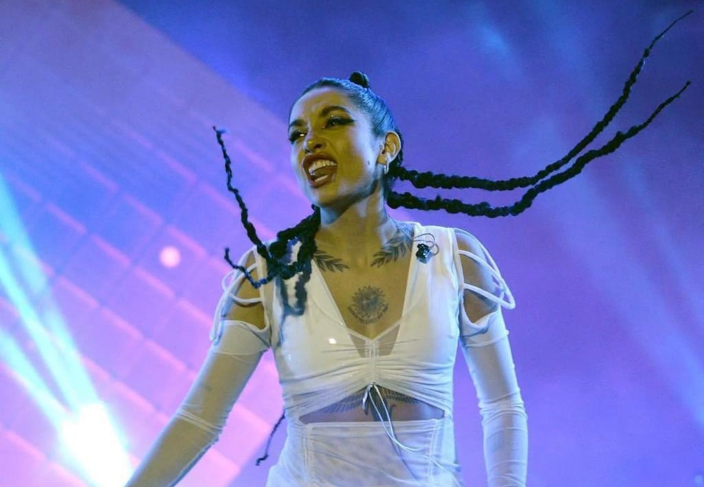 María Becerra en el Estadio GEBA.