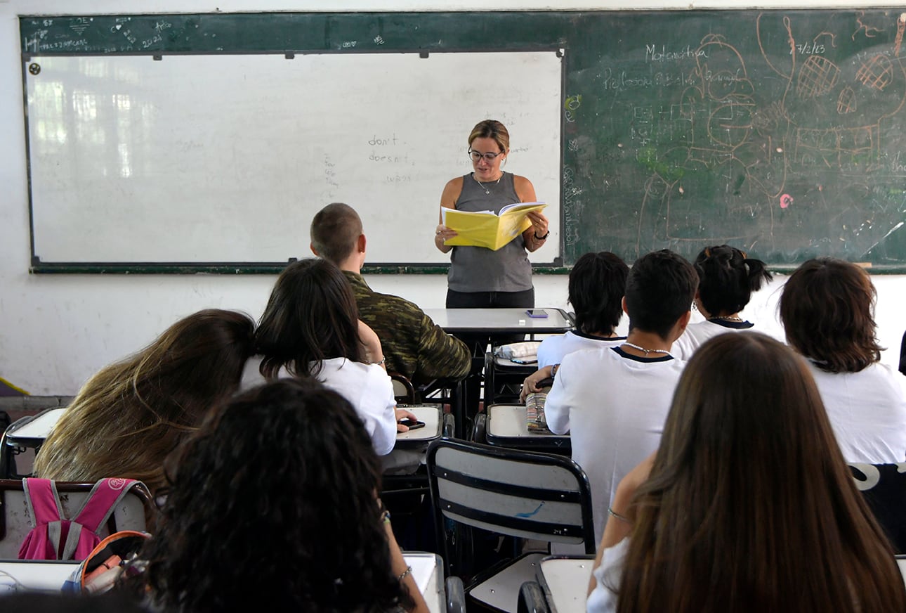 El sistema de vouchers, tal como lo plantea Milei, estaría basado en subvencionar a los alumnos antes que a las escuelas.  