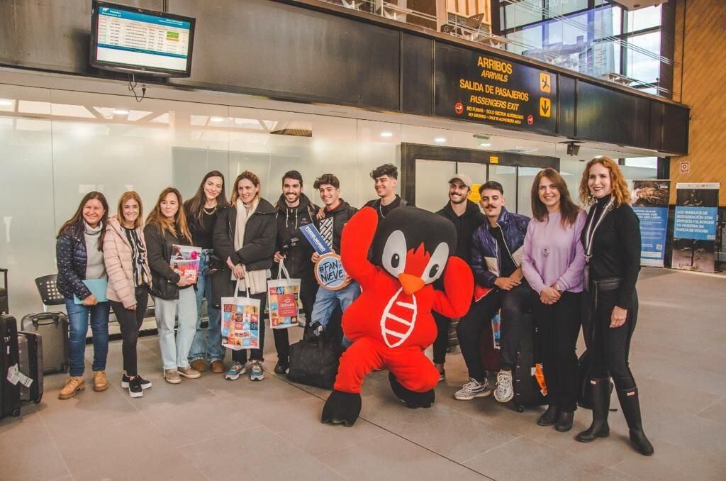 Influencers de Brasil llegaron a Ushuaia para promocionarla