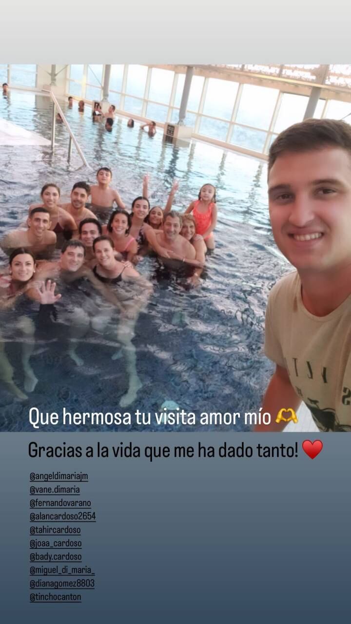 Los Di María se tiraron al agua juntos y más felices que nunca.