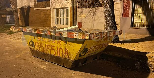 Hallaron inconsciente a una chica de 14 años en un contenedor de basura de la ciudad de Santa Fe.