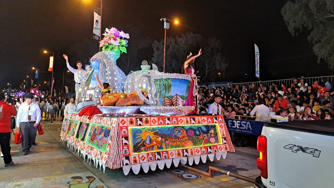 La imaginación y mucha creatividad son insumos fundamentales para materializar las creaciones de los carroceros estudiantiles de Jujuy.