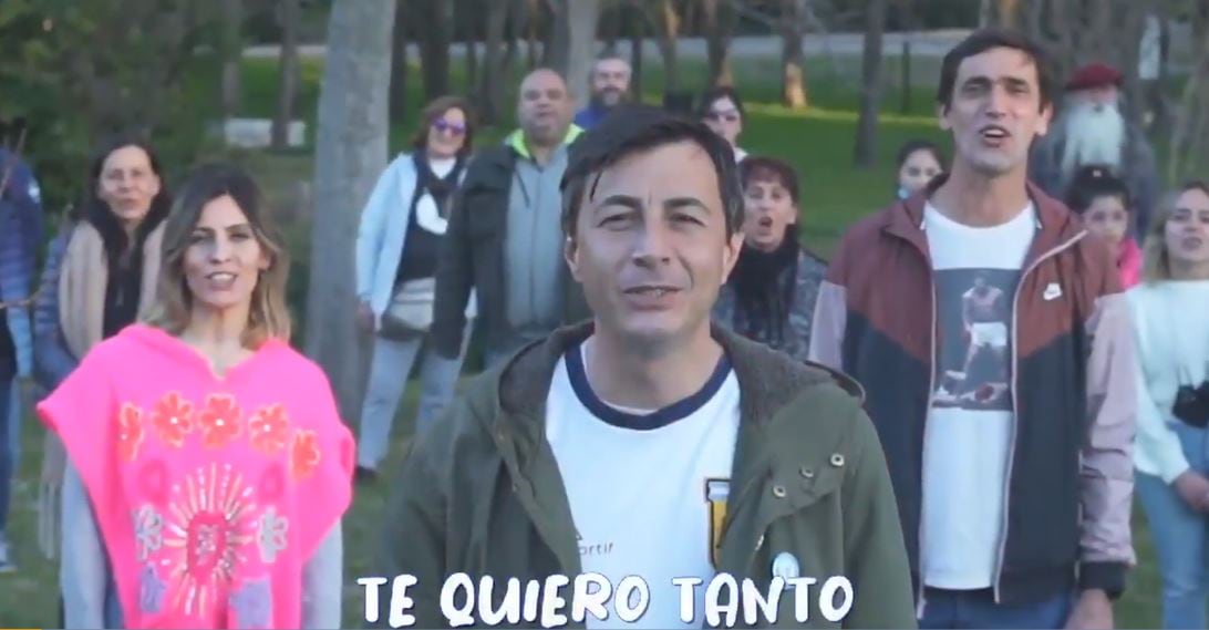 Denunciarán al Frente de Todos por el uso de "Te quiero tanto", canción de Sergio Denis