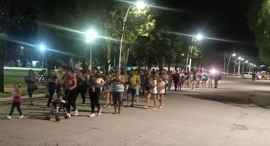 Marcha en Ballesteros Sud por el caso Lian. (GentilezaFederico Santopolo)