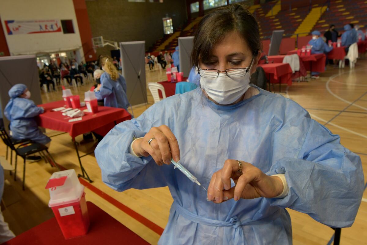 Mendoza recibió 29 mil dosis de la vacuna Sinopharm