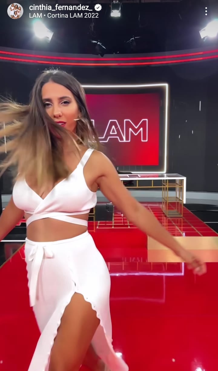 Cinthia Fernández super fresca con su outfit