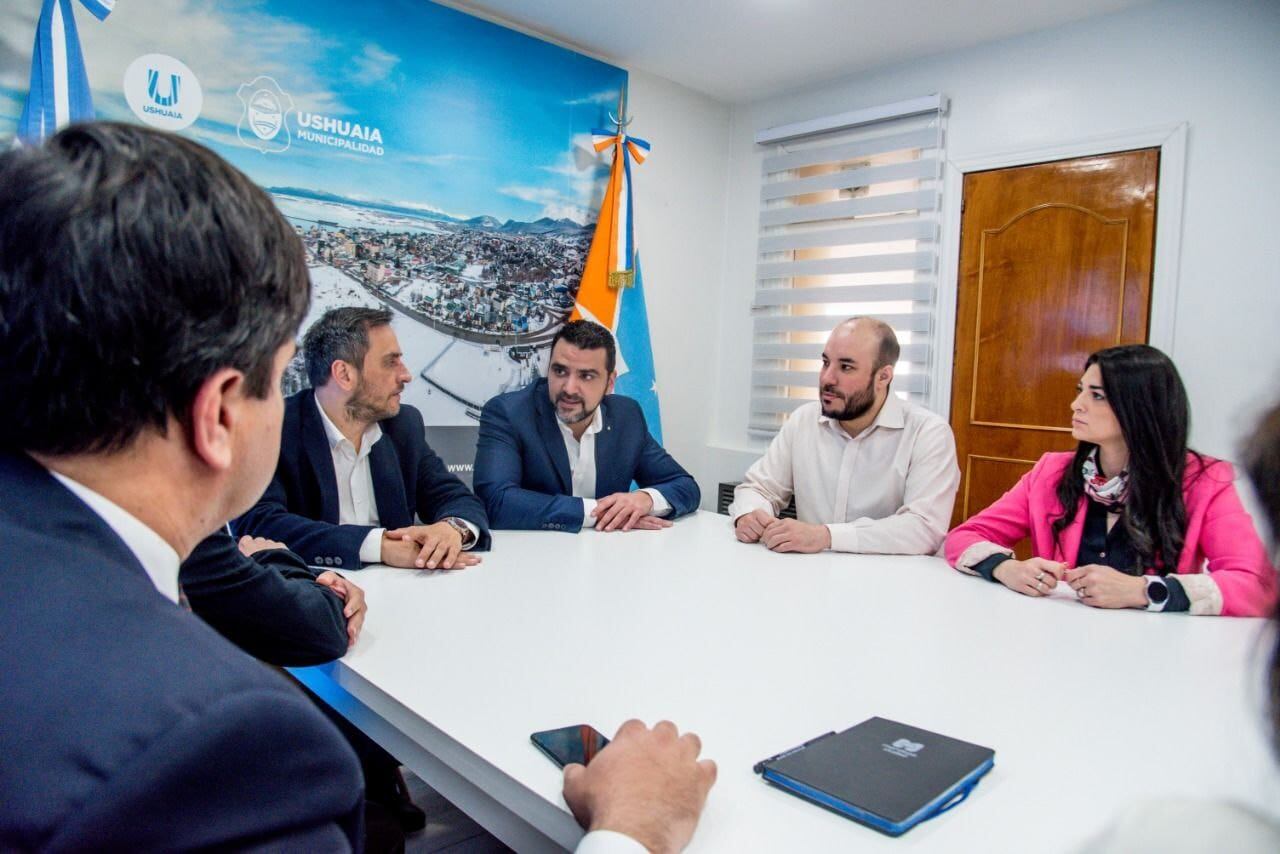 Walter Vuoto, participó de la reunión entre el ministro Cabandié, Cesar Molina Holguín y funcionarios de la Secretaría de Medio Ambiente y Desarrollo Sustentable.