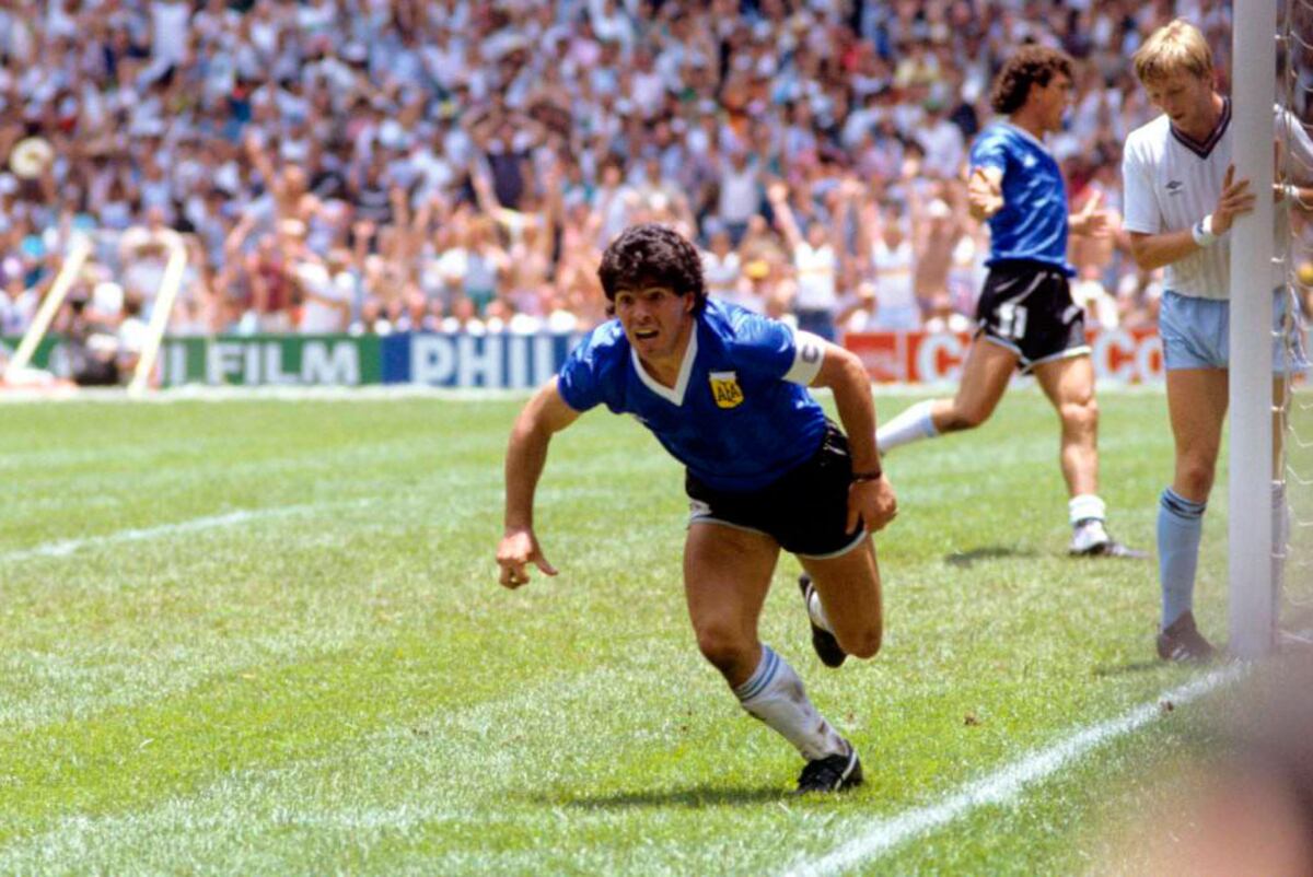 Venden la camiseta que Maradona usó contra Inglaterra: su hija Dalma contó un detalle clave