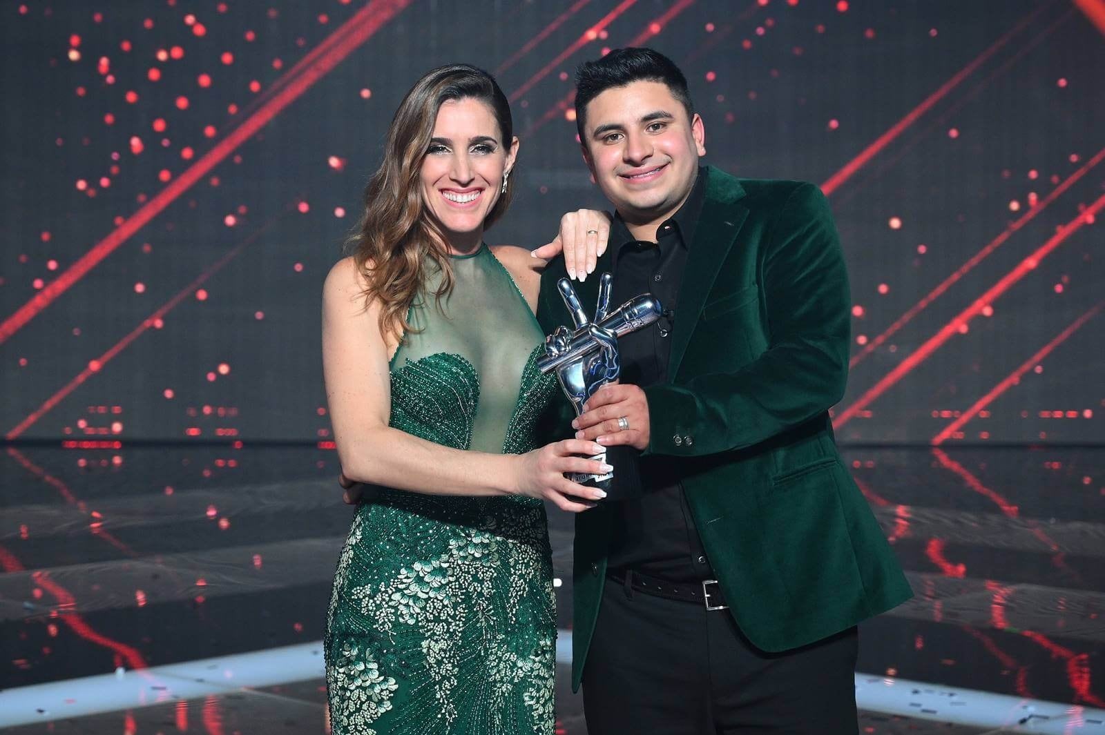 Soledad Pastorutti y el ganador de La Voz Argentina en 2021, Francisco Benítez