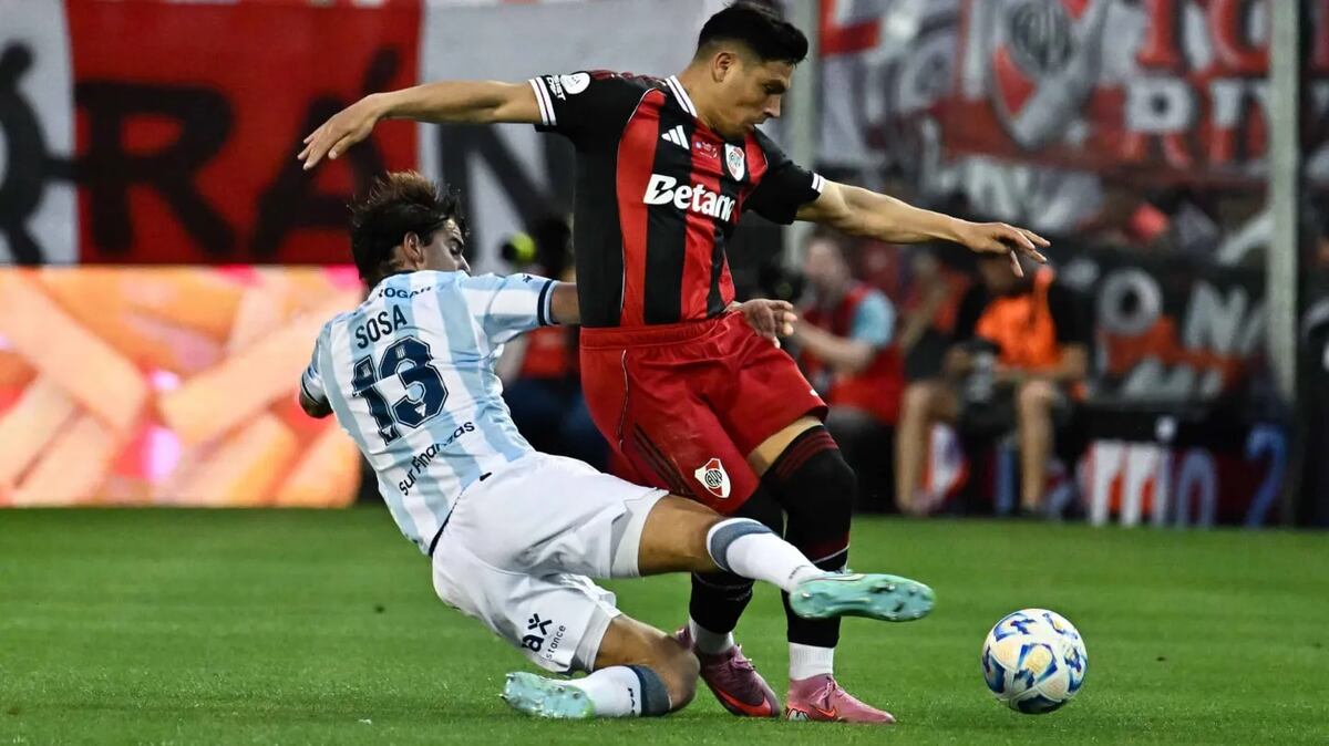 Cómo va a salir Racing vs River, según la IA: el clásico de octavos en el Clausura
