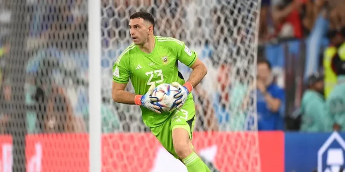 El curioso regalo de Dibu Martínez a un jugador de Polonia: “No entendía nada”