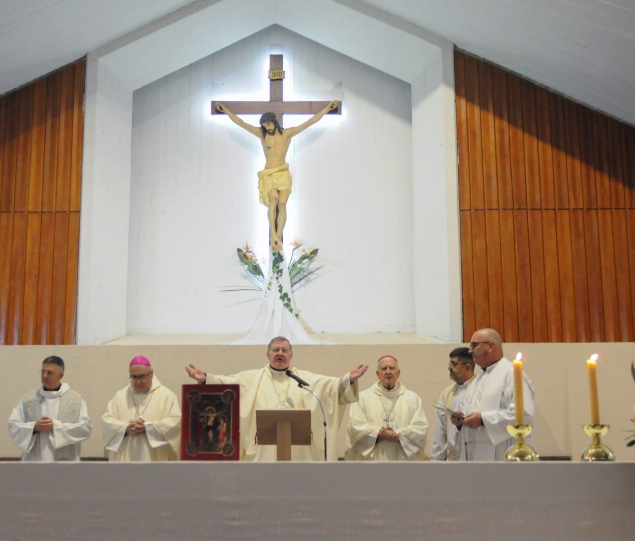 El Nuncio Apostólico Miroslaw Adamczyk visitó Arroyito