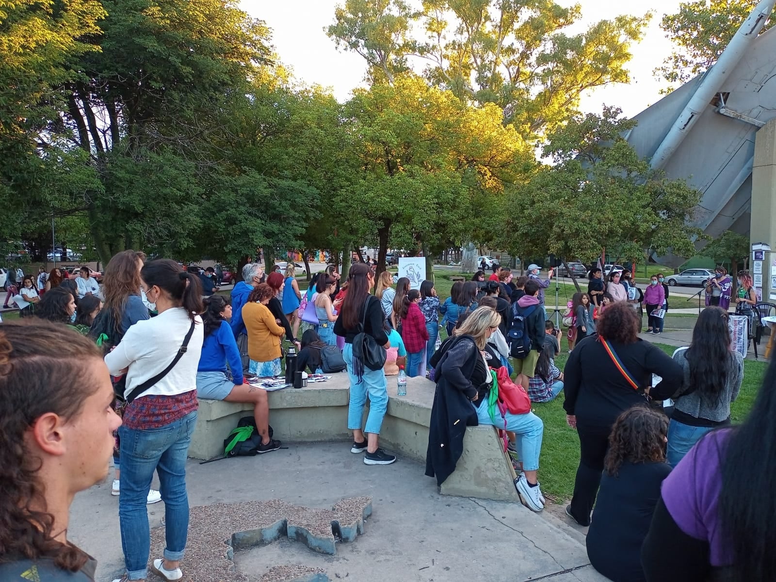 La concentración fue en la Plaza del Avión.