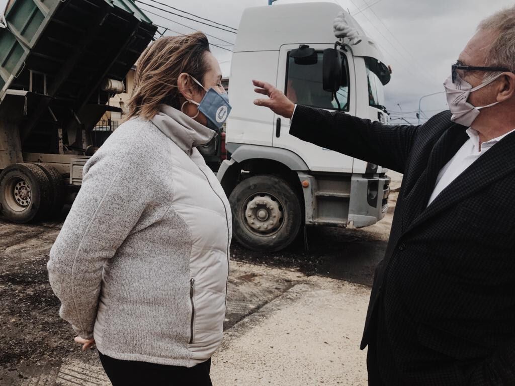 Autoridades del Municipio recorrieron las obras de repavimentación activas en la ciudad.