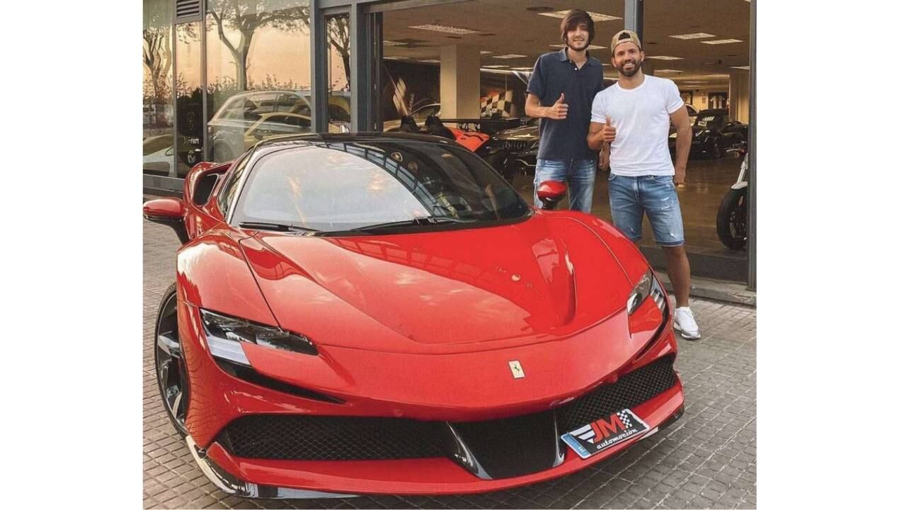 La Ferrari del Kun Agüero.