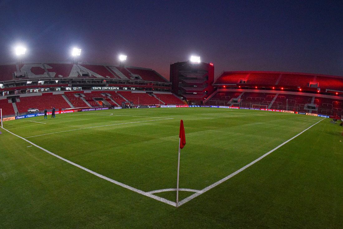 El estadio de Independiente llevará el nombre de Ricardo Enrique Bochini. (AP)