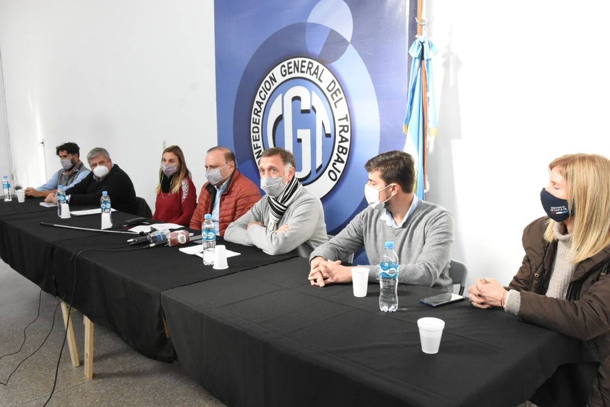Presentaron cursos de capacitación para 200 jóvenes