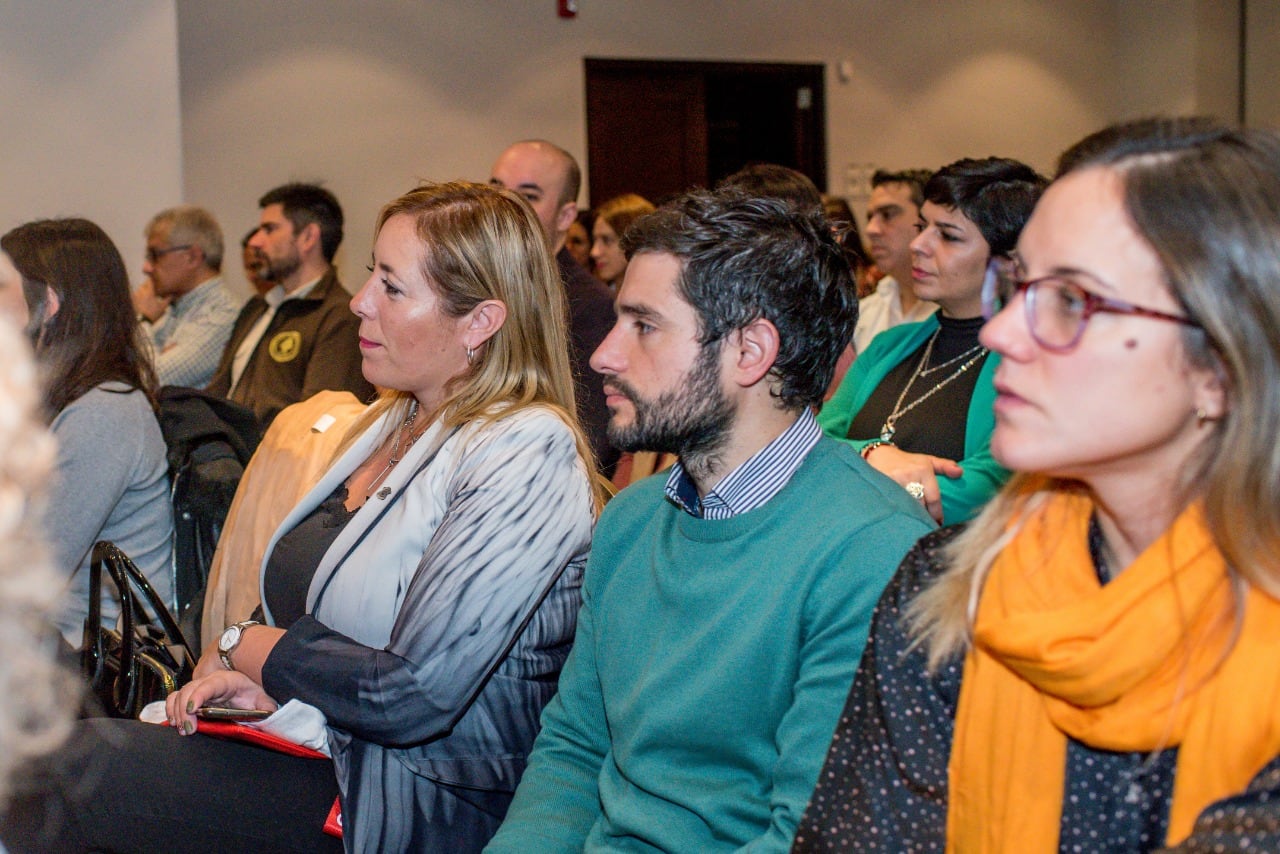 La presentación contó con la participación de funcionarios y organizaciones ambientalistas.