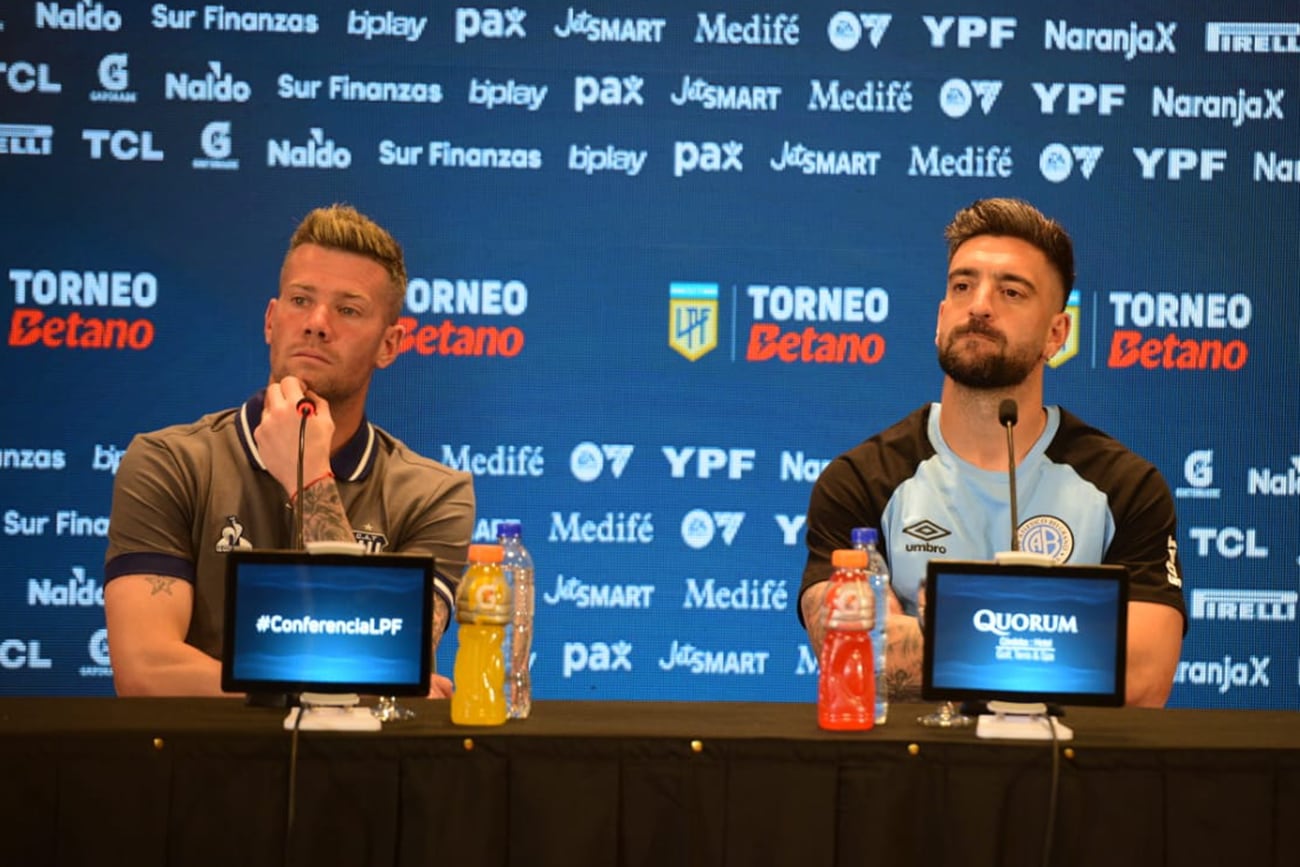 Guido Herrera y Alejandro Rebóla. Presentación del clásico cordobés Talleres y Belgrano el próximo domingo. (José Gabriel Hernández / La Voz)