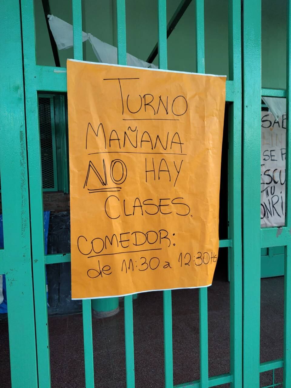 En la escuela confirmaron el cierre temporal, pero no mencionaron la denuncia.