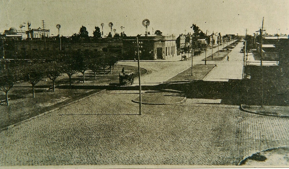 Colorinches tresarroyenses: Avenida Rivadavia, Tres Arroyos