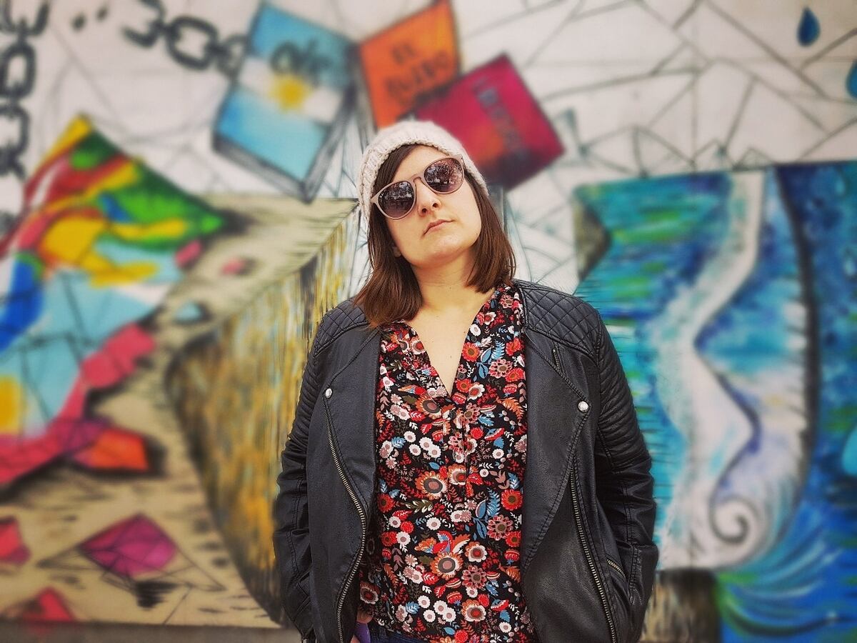 Agustina Lazcano presenta L.O.V.E., el primer single de su EP “Into Pieces”