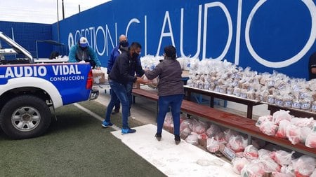 El Partido SER Santa Cruz y gremio petrolero realizaron la entrega de alimentos a familias necesitadas