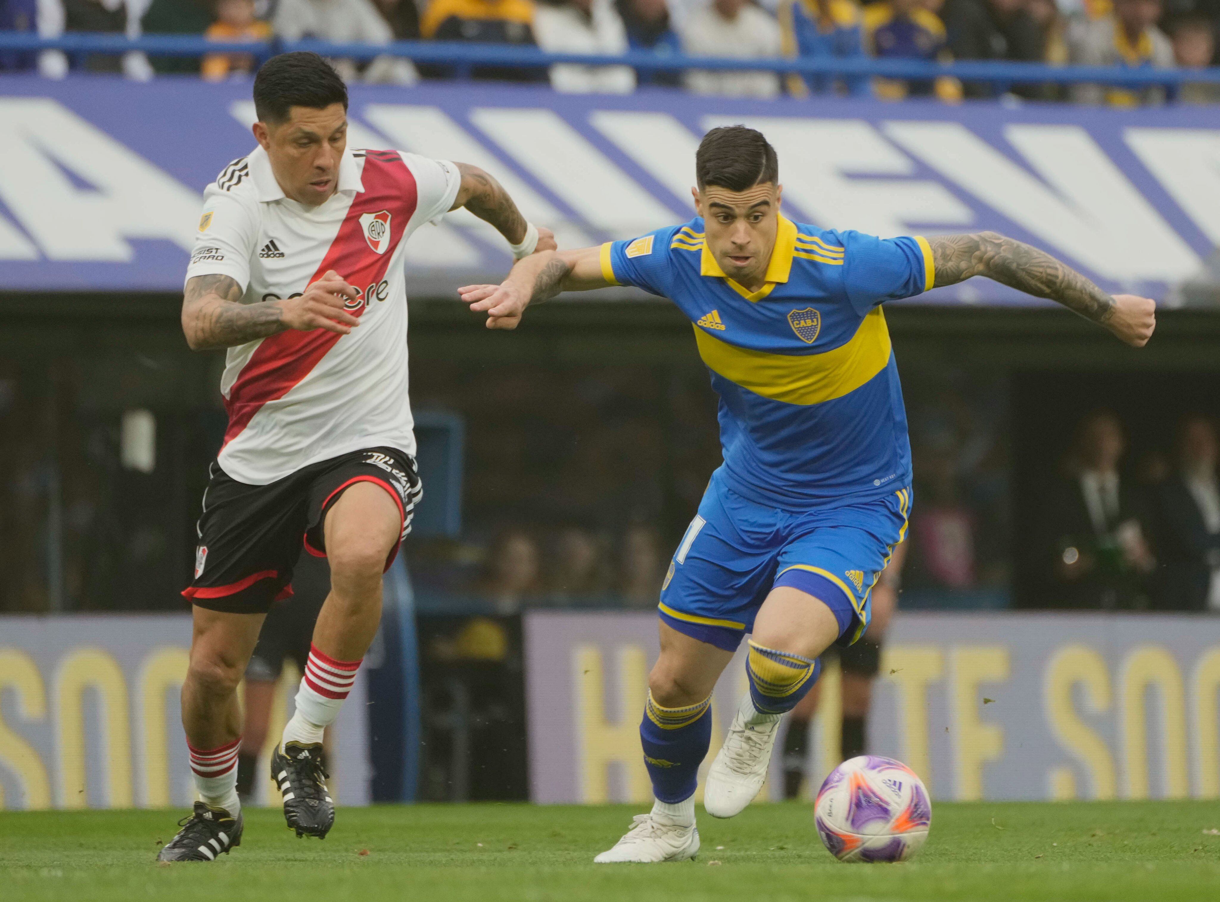 El Superclásico se estará jugando en la cancha de River.