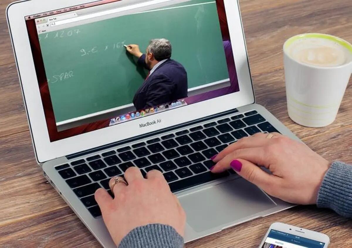 Proponen una modalidad educativa para que personas trans puedan terminar sus estudios