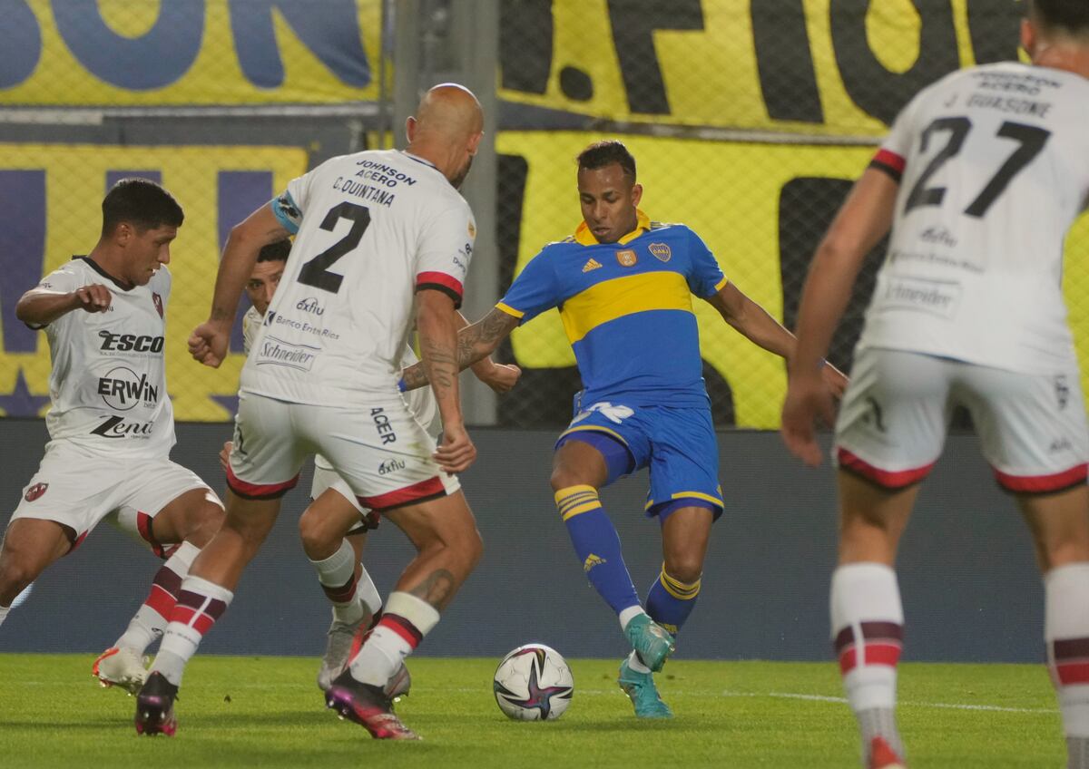 Boca perdió por penales con Patronato y se quedó afuera de la Copa Argentina