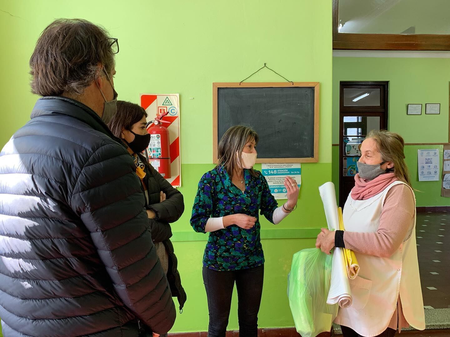 Precandidatos del PRO en el Centro de Día "Taller de Ilusiones" y en las Escuelas 21 y 27