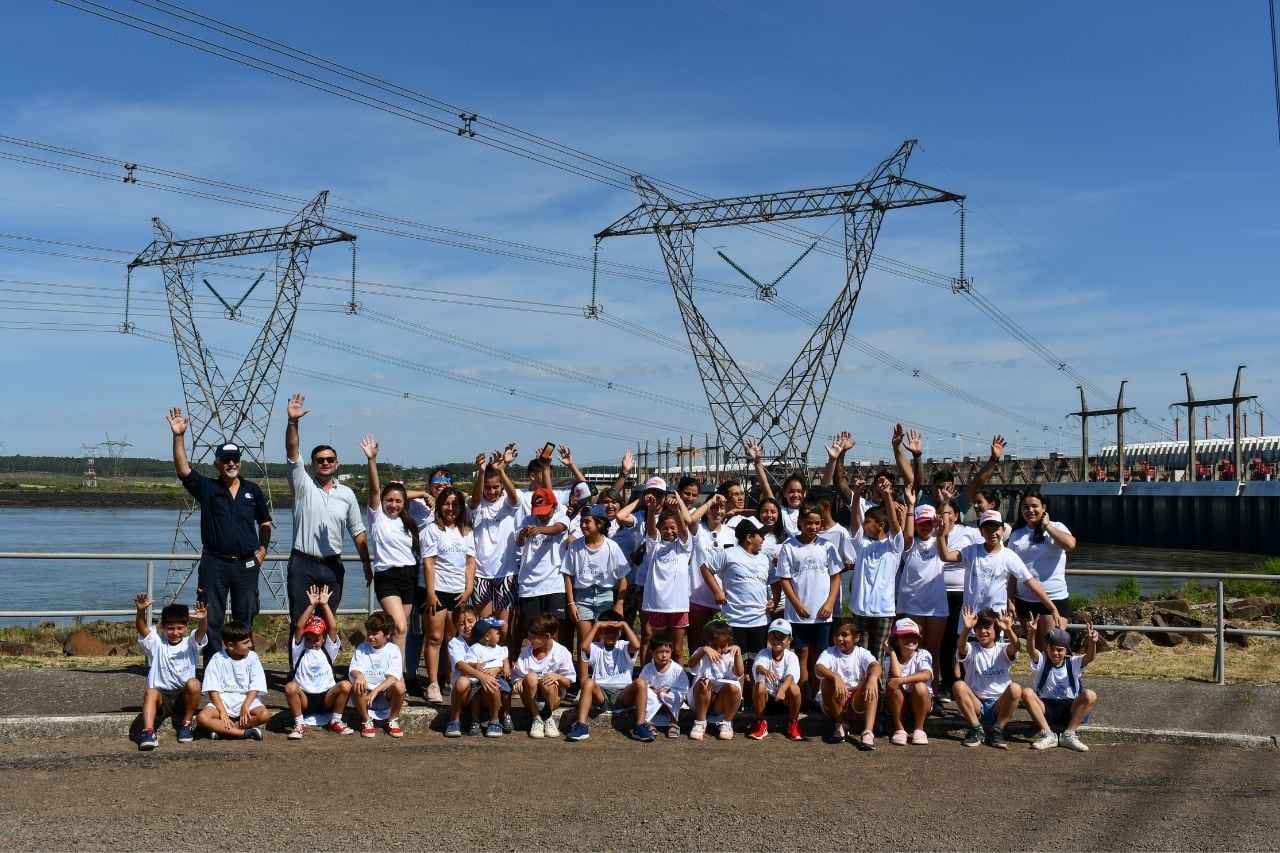 Salto Grande y la Liga Concordiense de Fútbol cerraron el año de escuelas deportivas