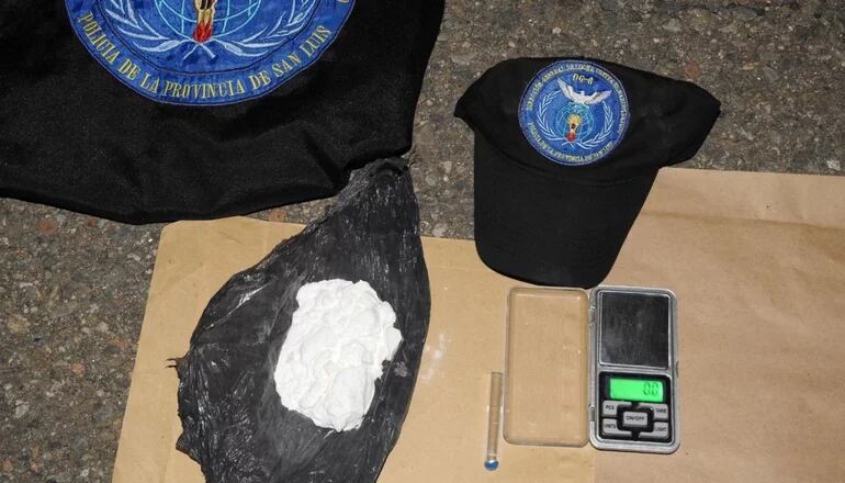 Detuvieron a un puntano que tenía $800 mil en cocaína