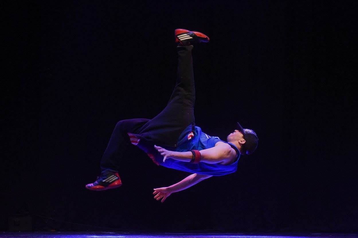 Maximiliano Chavarría se presentó en Got Talent Argentina con un baile de street dance.