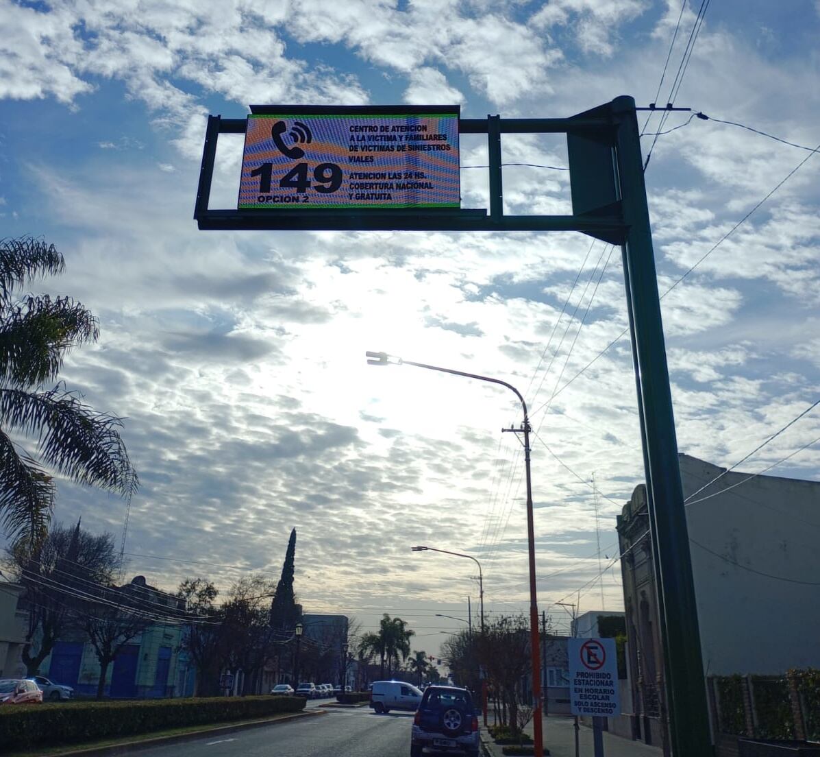 Tres Arroyos: se colocaron carteles con luces LED sobre las avenidas céntricas