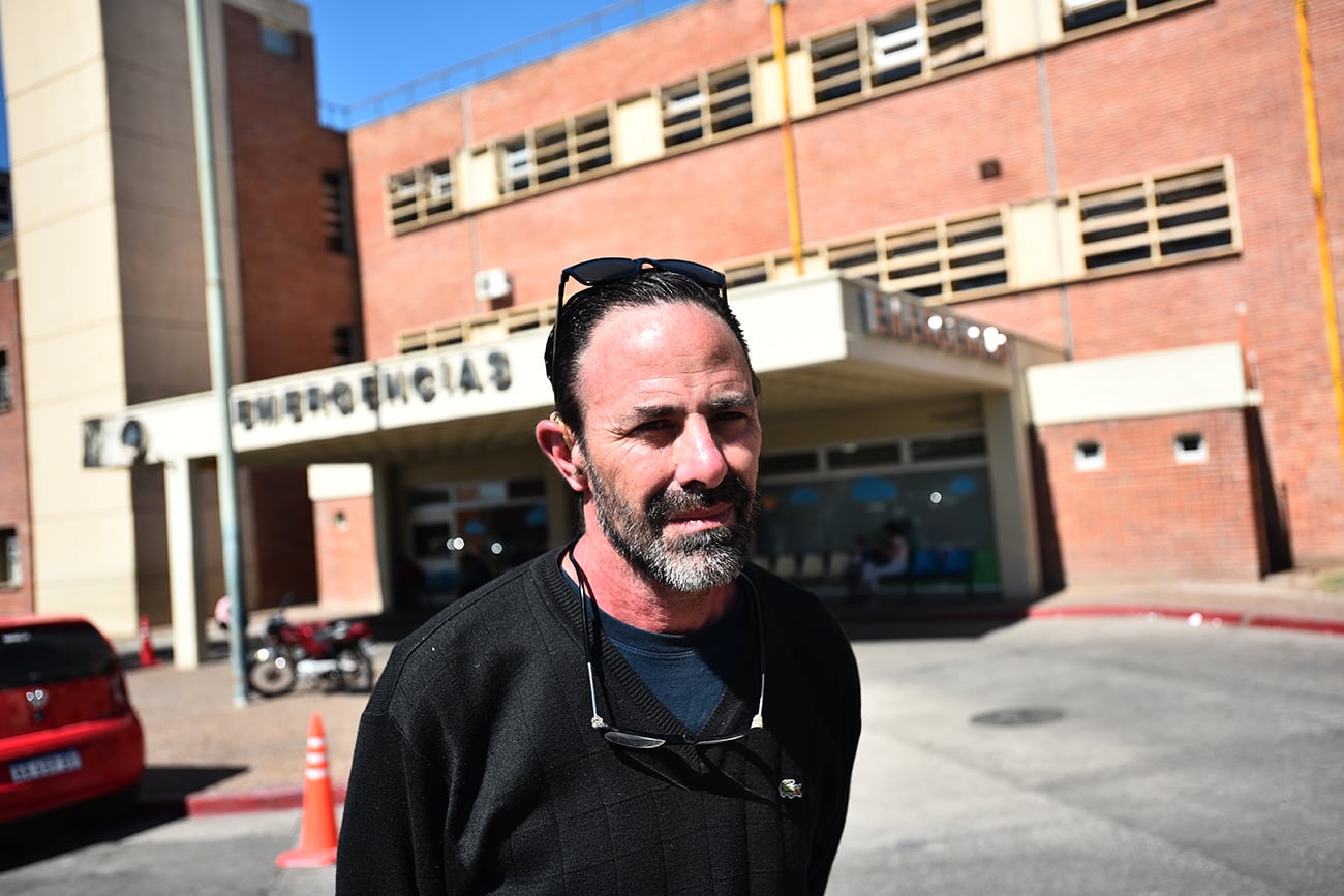 Gustavo Álvarez padre de una de las chicas heridas en el acciente que protagonizó Oscar Gonzalez.