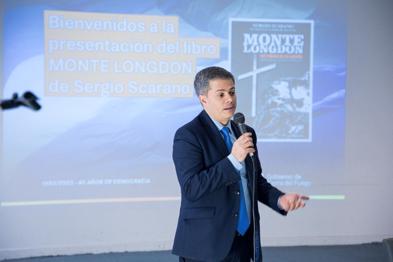 Presentaron en la Casa de Tierra del Fuego el libro “Monte Longdon”