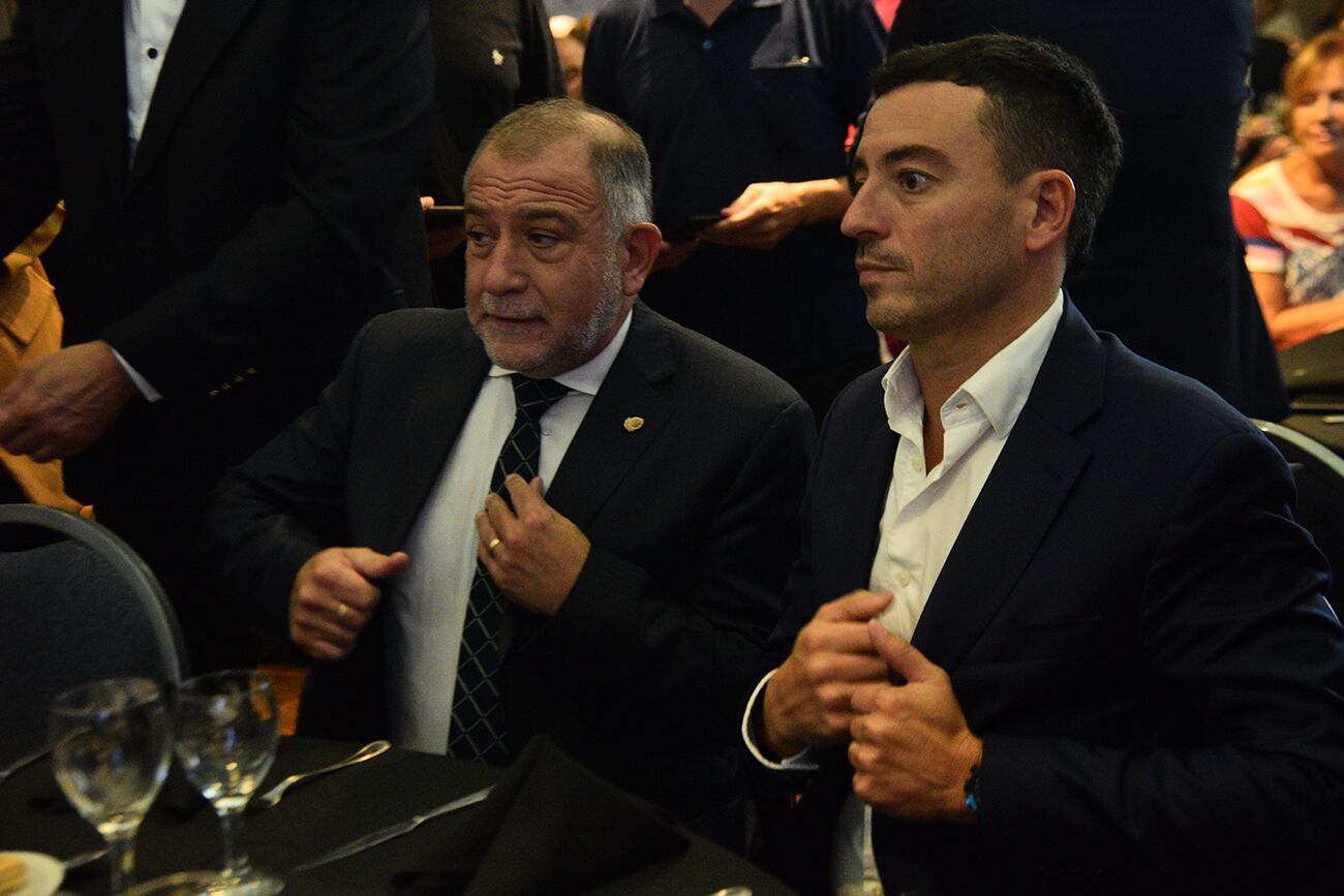 Luis Juez y Rodrigo de Loredo en el almuerzo de la Bolsa de Comercio de Córdoba. (Pedro Castillo / La Voz)